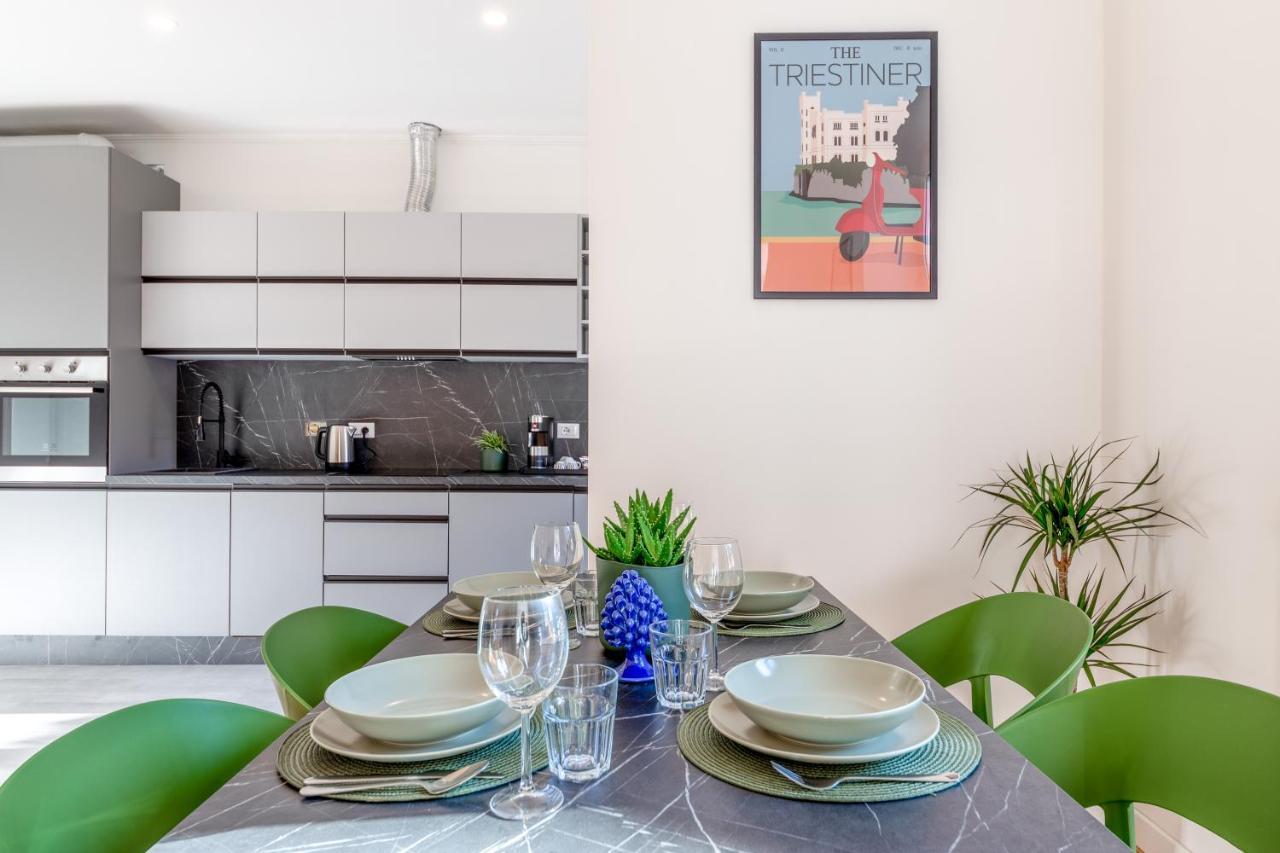 Stylish Apartment - Casa Leone - Center Trieste Luaran gambar